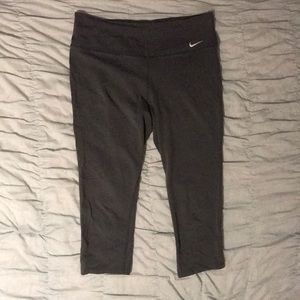 Nike Crop Leggings
